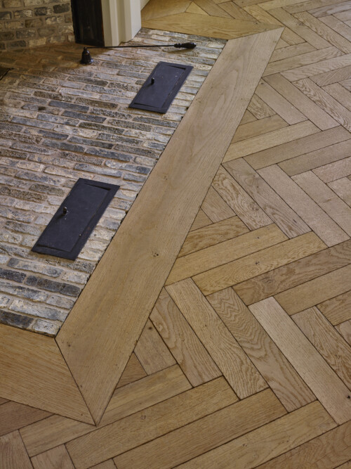 Massieve planken- en parketvloeren| Maatwerk | Parketline | Roeselare