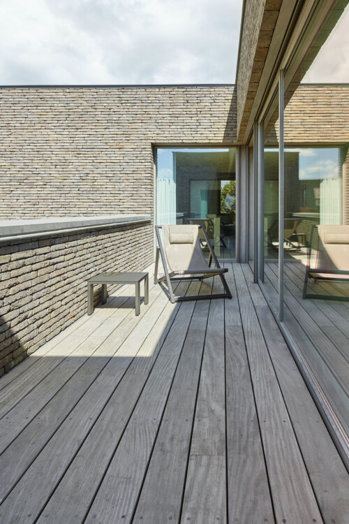 Aanleg terras door Parket Line